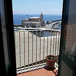 Ventura 3*