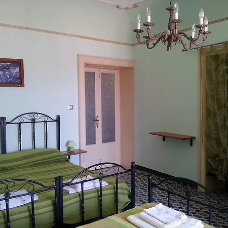 Ventura Bed & Breakfast 3*