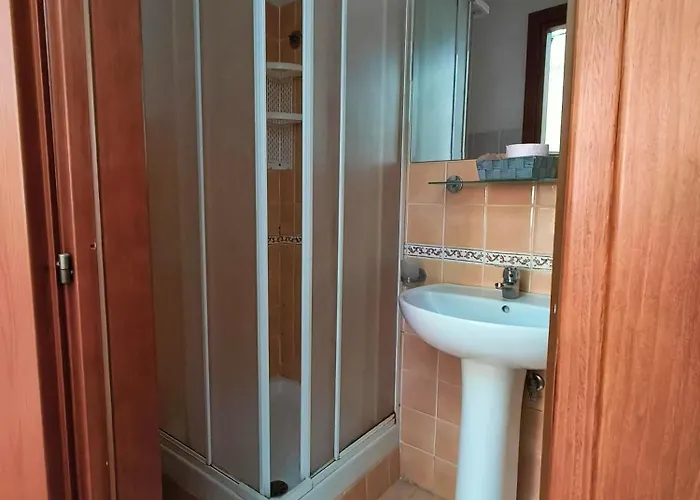 Ventura 3* Λίπαρι